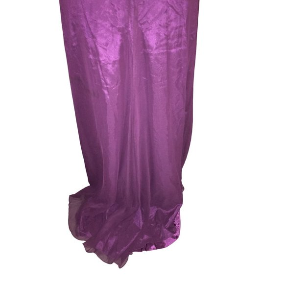 Jim Hjelm Occasions Deep Purple Slight Plunging V Neckline Prom Dress size tru 6 - Picture 12 of 13